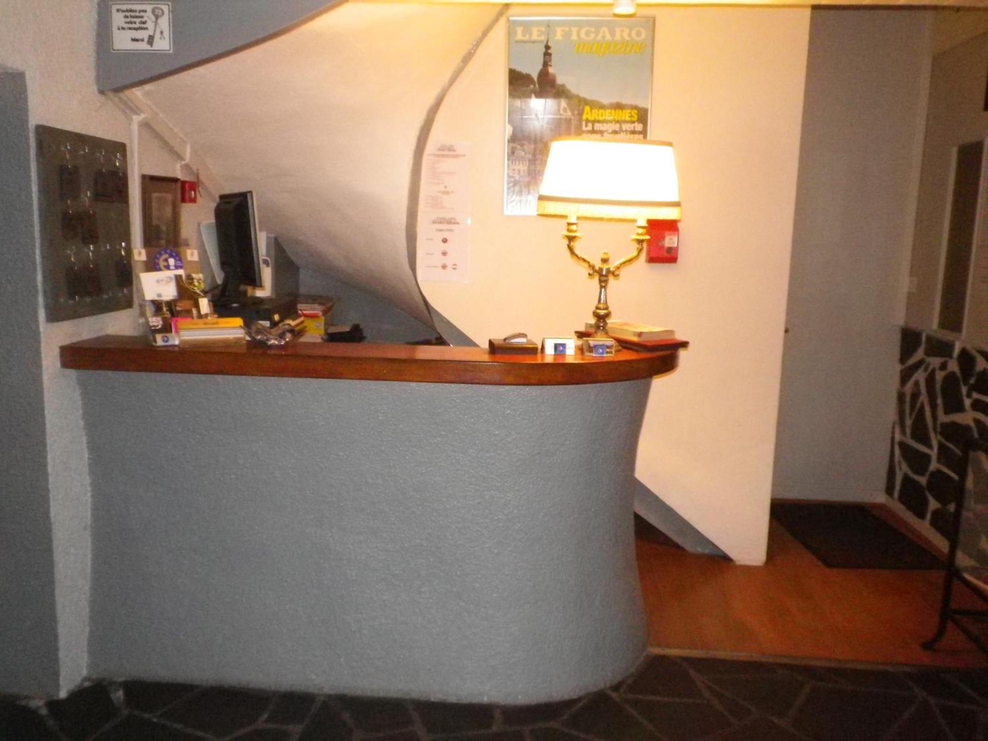 Hotel Ermitage Du Moulin Labotte Haybes ภายนอก รูปภาพ