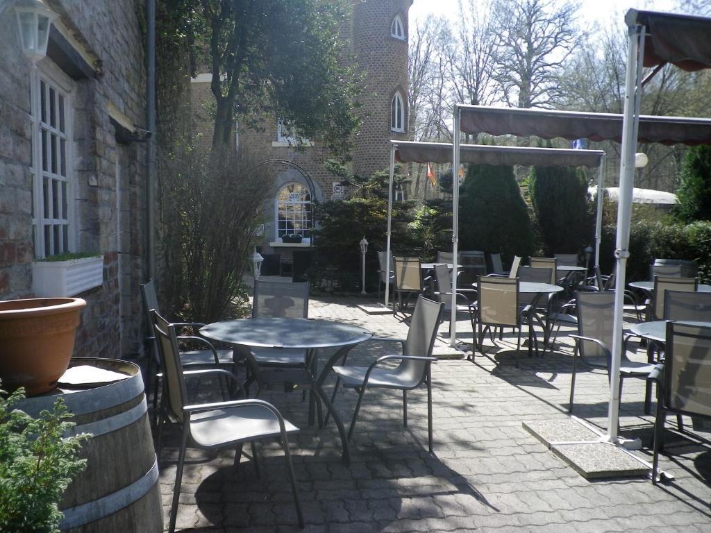 Hotel Ermitage Du Moulin Labotte Haybes ภายนอก รูปภาพ